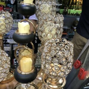1 Set of lamp – Gold Lamps home decor In a Dapitan shop setting, the elegant Black Containers - Small with crystal and metal designs create a beautiful display that’s perfect for enhancing your home decor.