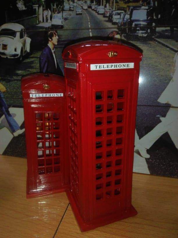 Figurines London Telephone Booth Table Decor figurines