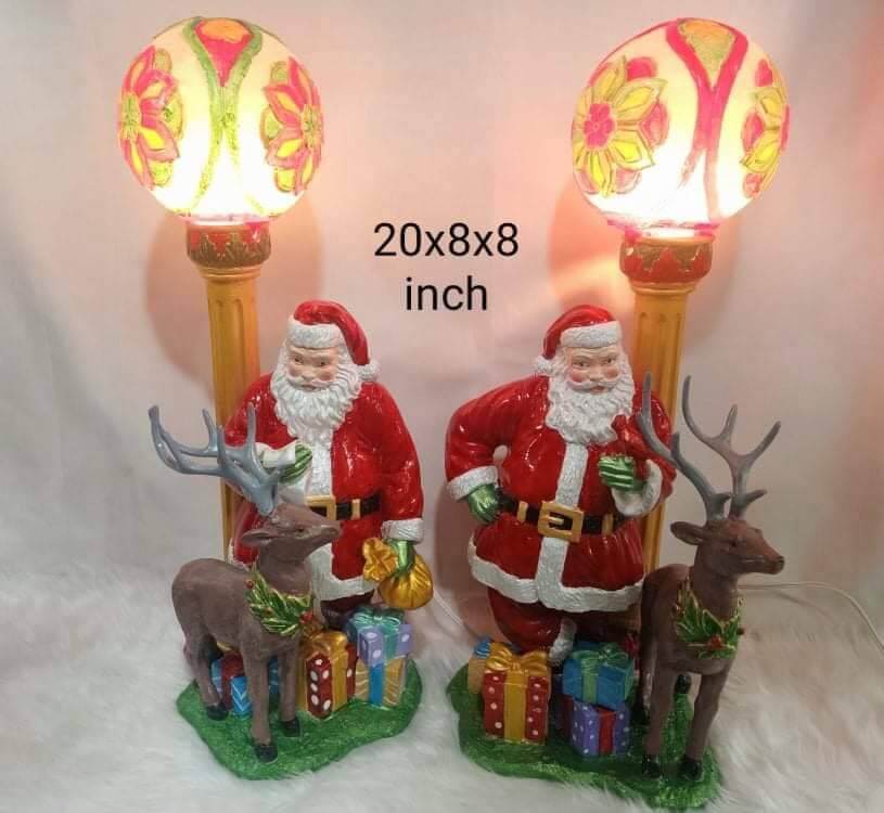 santa with street lamp