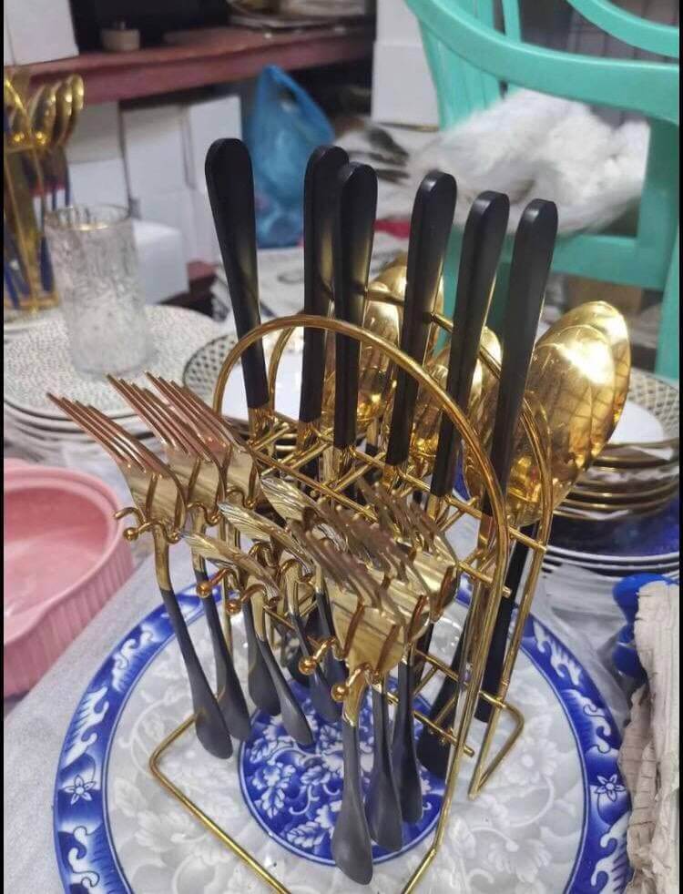 Utensils 24pcs Dinnerware Stainless Steel Cutlery Set (Black) black cutlery set